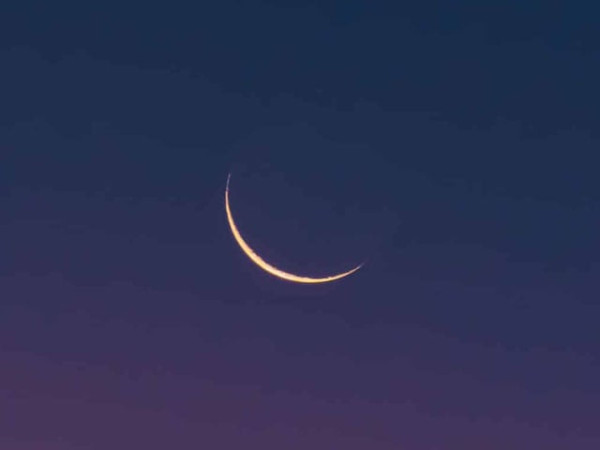 في أي بلد لم يظهر شهر شوال ، تم الإعلان عنه
