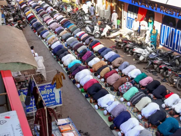 سيتم إلغاء العداوة المسلمة لحكومة مودي ، والمساحة المفتوحة ، وخطوط القيادة لدفع المساحات المفتوحة