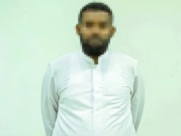 في الشارقة ، تم القبض على متسول لجمع 10 روبية لكح في ثلاثة أيام
