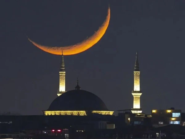 العيد -ال -فايتر في 30 أو 31 مارس؟ خرجت تنبؤات مصرية وخبراء في الإمارات العربية المتحدة