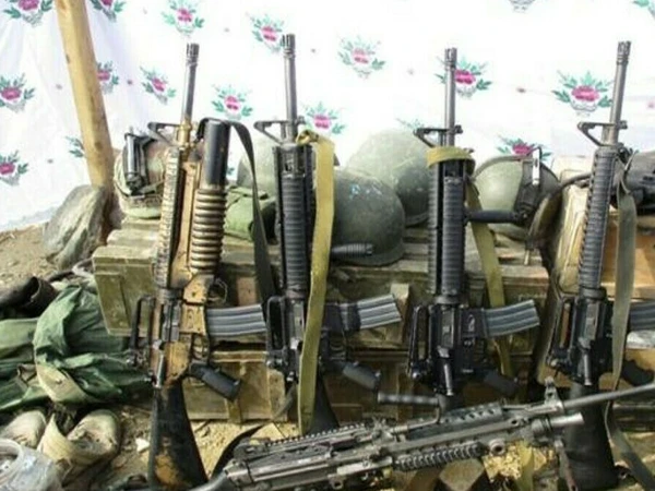 كان ترك الأسلحة في أفغانستان نقصًا عسكريًا خطيرًا ، والاستخدام ضد محطات باكستان ، والمسؤولين الأمريكيين