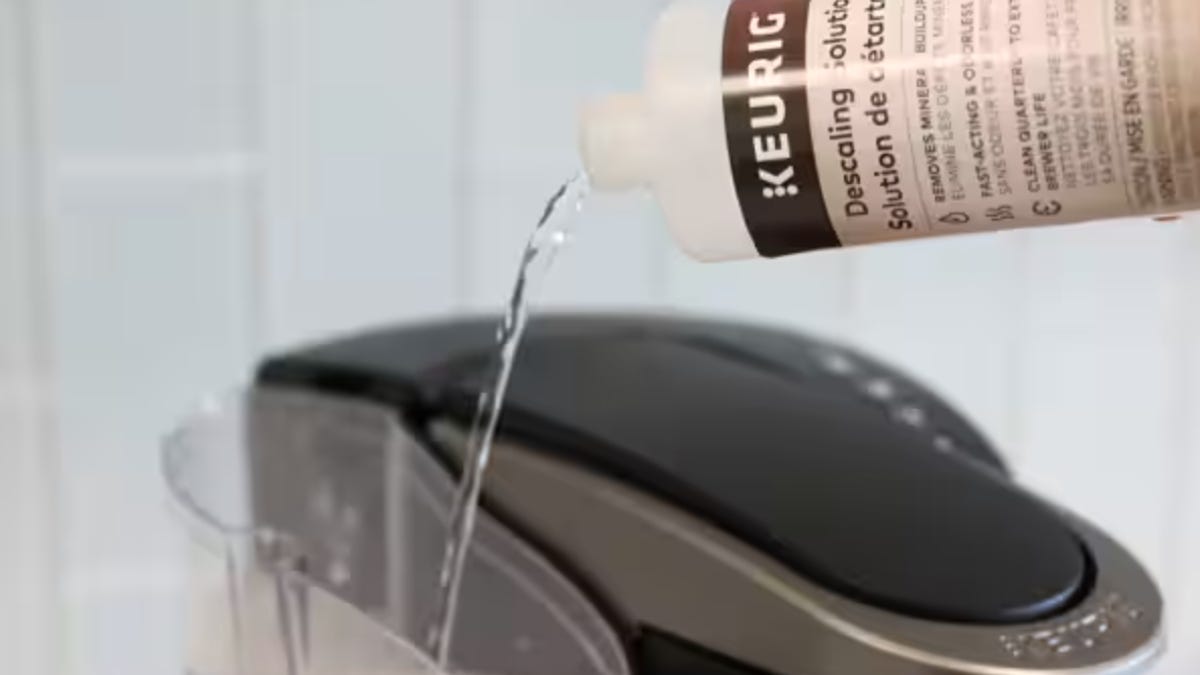 عشاق القهوة ، حان الوقت لتنظيف Keurig القذرة في أسرع وقت ممكن