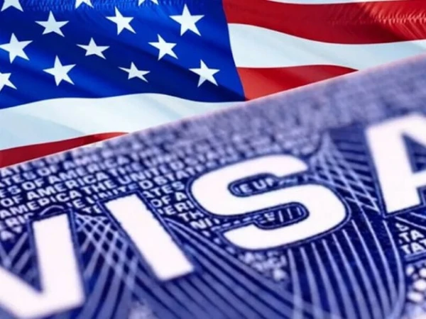 رفض التأشيرة على التحدث بالحقيقة؟ تأشيرات المواطن الهندي الأمريكي ترفض في 40 ثانية