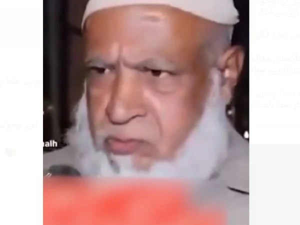 يرفض المسلم الهندي صنع شعارات مضادة للباكستان ، فيديو فيروسي
