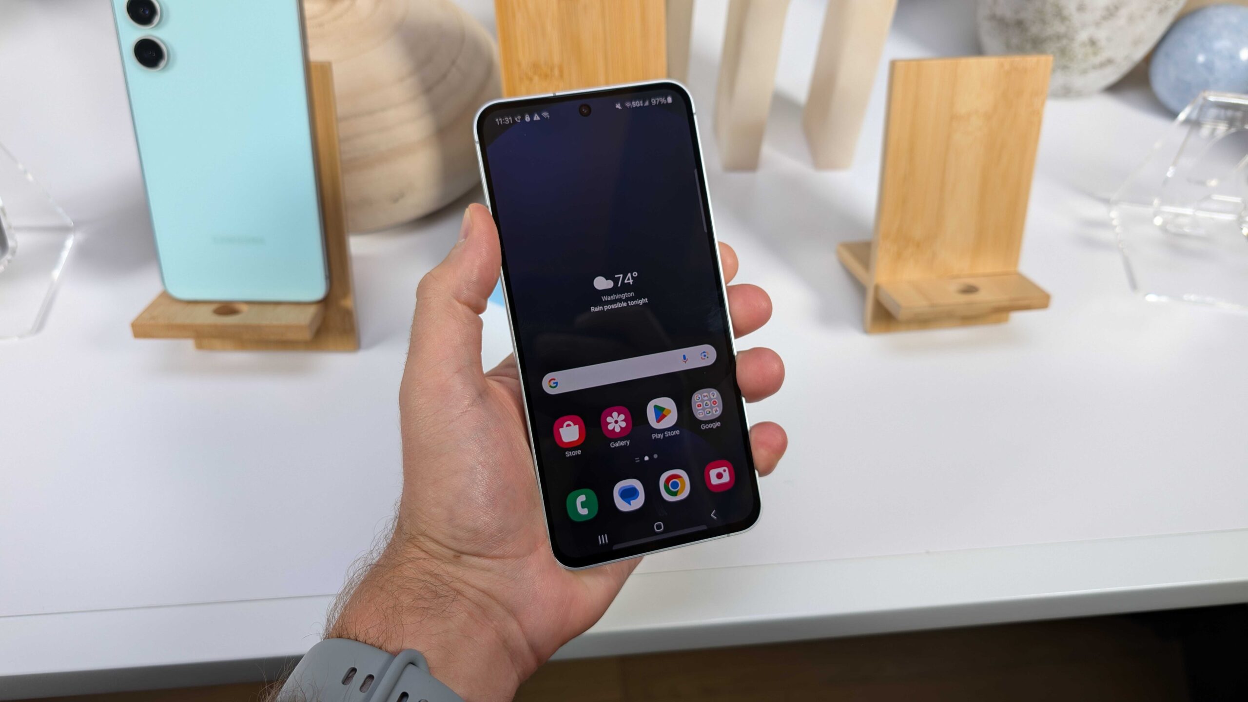 يجب أن تكون “خطة النسخ الاحتياطي” من Samsung لـ Galaxy S25 Fe هي خطتها الرئيسية