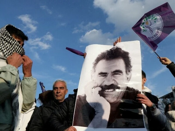 الزي التركي المحظور يعلن عن إنهاء الكفاح المسلح لسنوات