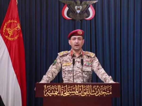 يهدد الحوثيون الولايات المتحدة باستهداف السفن في حالة حدوث هجوم على إيران