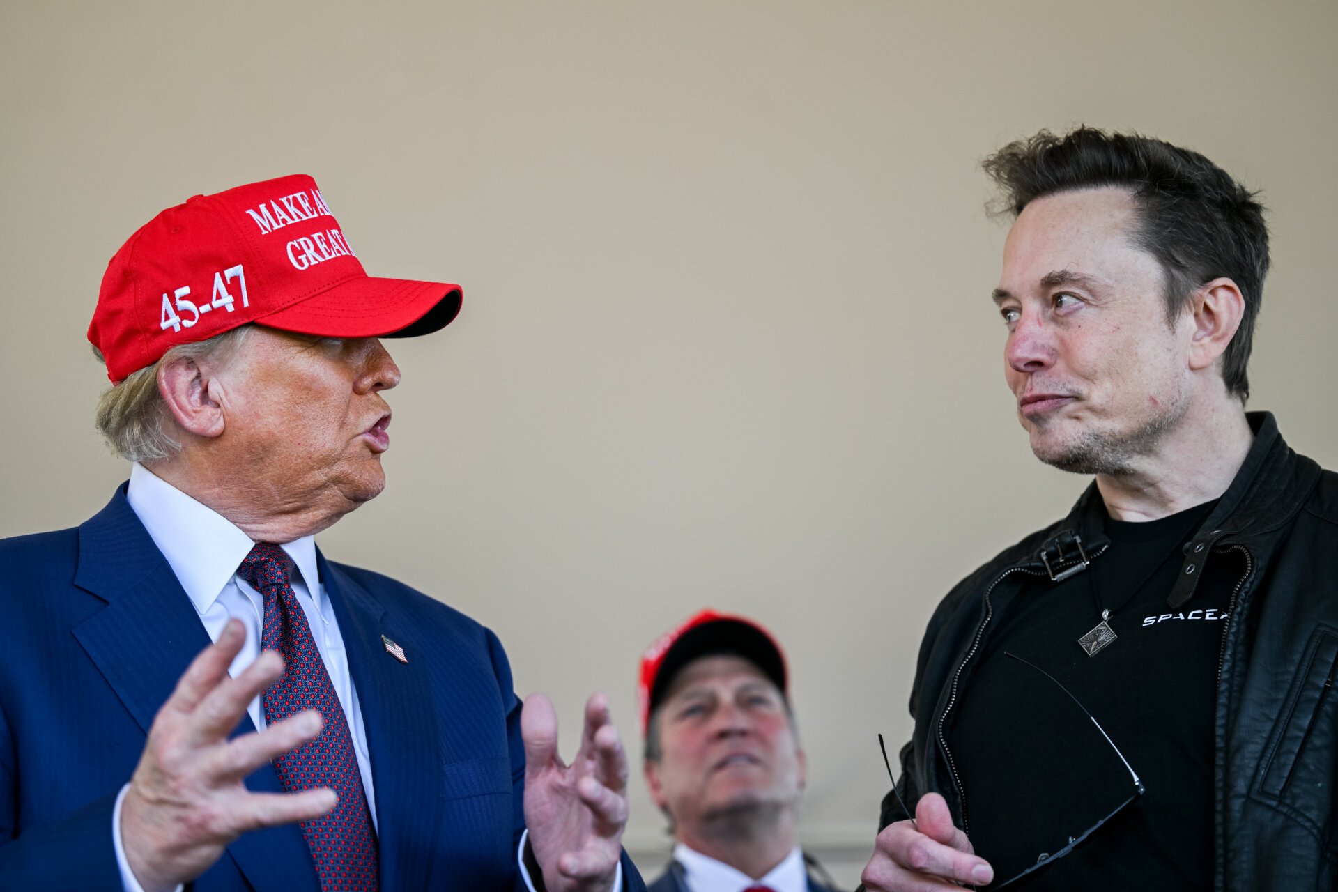 يحذف Musk “قنبلة كبيرة حقًا” يدعى يظهر ترامب في ملفات إبشتاين