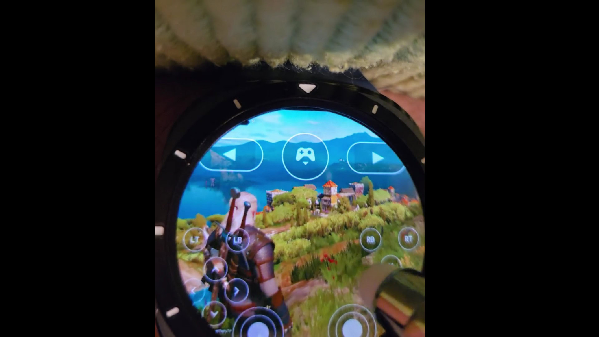 شاهد هذا الشخص يلعب مع Witcher 3 على Galaxy Watch Ultra
