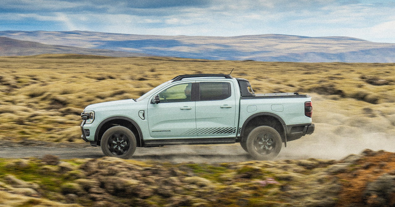 Ford Ranger Plug-in Hybrid Review: الأسعار والتوافر والمواصفات