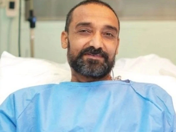 الذي تذوق من لديه الله ، الحاج الباكستاني الذي أصيب بنوبة قلبية 5 مرات خلال الحاج