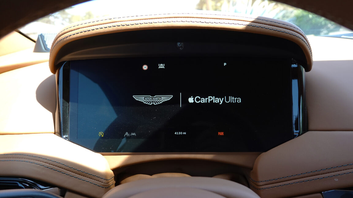 كل ما تعلمناه من أسبوع مع Apple Carplay Ultra