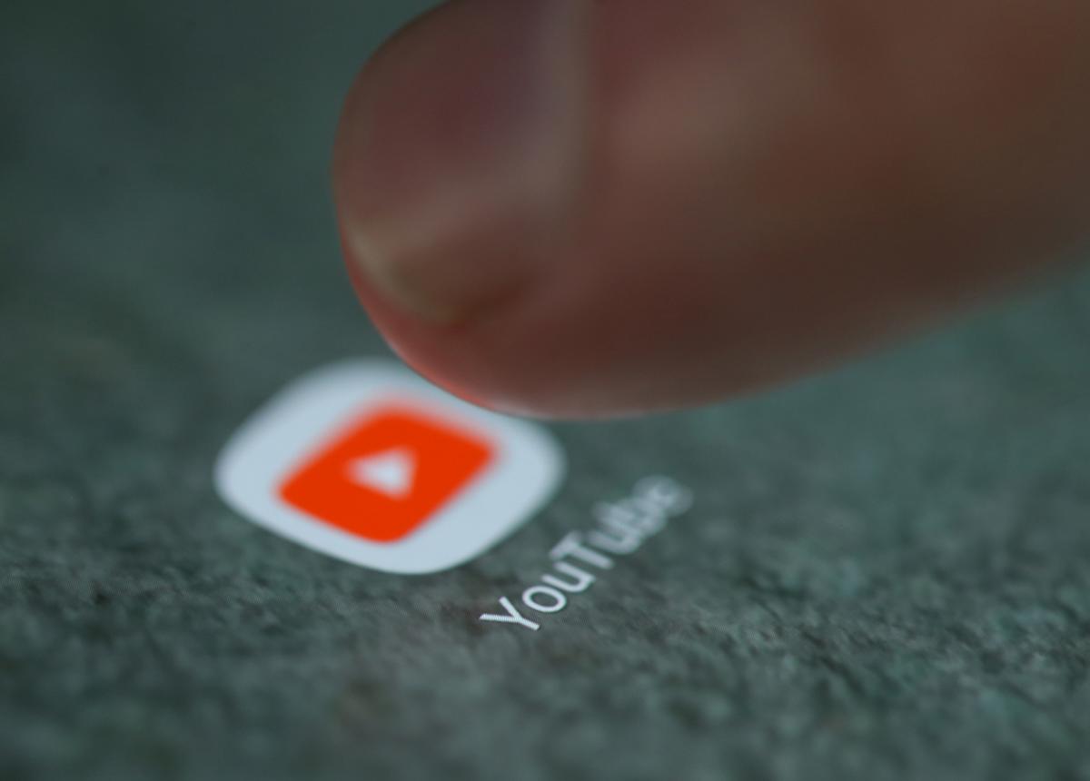 لا تخف أبدًا ، لا يزال مسموحًا بمقاطع فيديو رد الفعل بموجب سياسة “المحتوى غير الموثوق” الجديد لـ YouTube