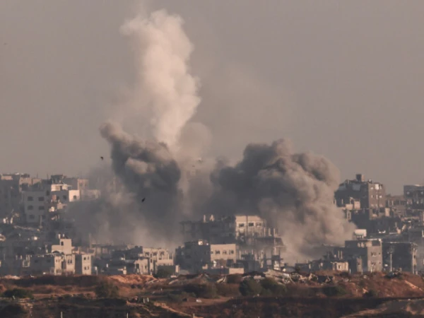 فيديو لمراهق فلسطيني يهرب من دراجة خلال الهجوم الإسرائيلي فيروسي