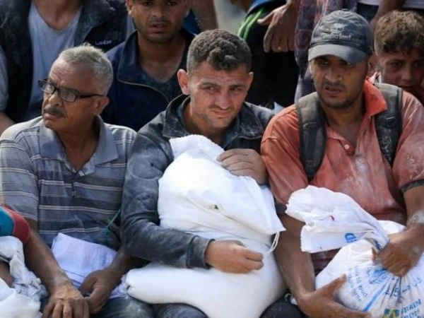 إطلاق النار الصهيوني على الفلسطينيين في انتظار المساعدات من 28 دولة ، بما في ذلك بريطانيا
